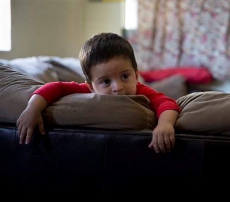 Gobierno estadounidense suspende deportación a niño hondureño