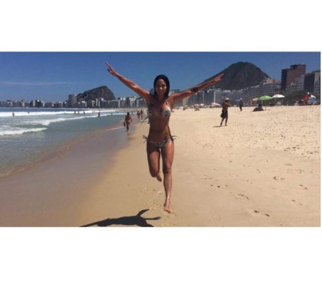 FOTOS: La sexy mujer que le habría robado el corazón a Maluma
