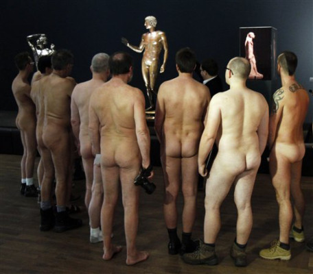 Al museo desnudos
