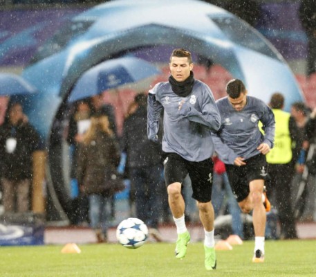 Real Madrid aplastó 6-2 al Napoli en la serie de octavos en la Champions