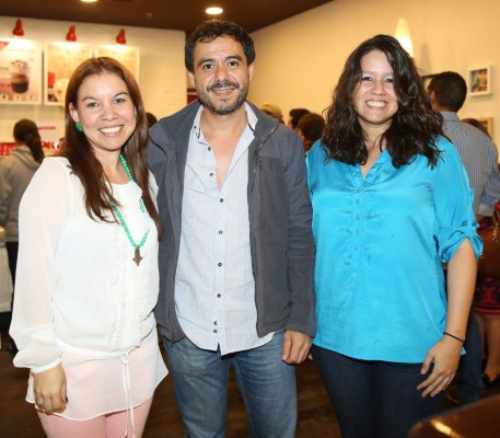 Inauguran una exquisita propuesta de helados y café