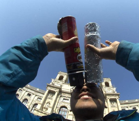 Un eclipse total brilla sobre las islas árticas de Svalbard