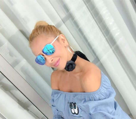 Conoce a Cristian Salas, la sensual esposa de Marco Antonio Solís 'El Buki'