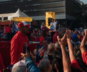 El Presidente Nicolás Maduro de Venezuela busca la reelección entre crisis económica y democrática. Un mitin.