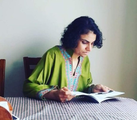 Afgana fingió ser un hombre durante 10 años para huir de los talibanes