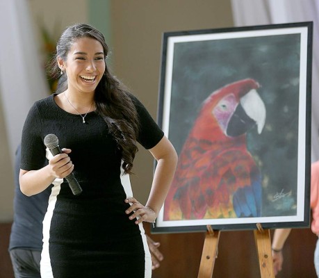 Andrea Espinoza es la señorita Sagrado Corazón