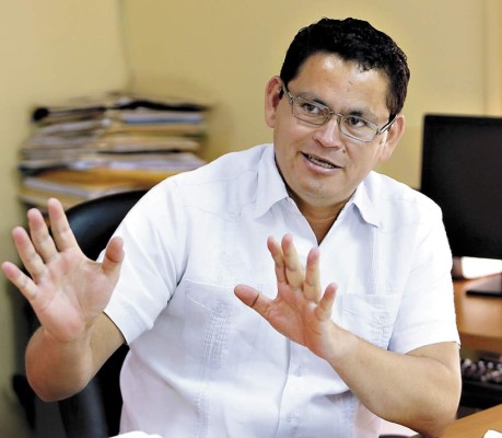 Escoto cuestiona la PAA de la UNAH