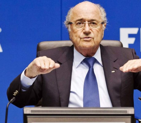 Joseph Blatter renuncia a la presidencia de la FIFA