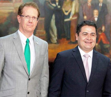 La apuesta de JOH y el embajador de EE UU