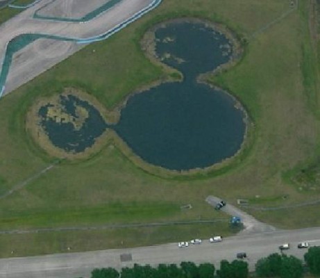 Trágico choque en pista de Disney World