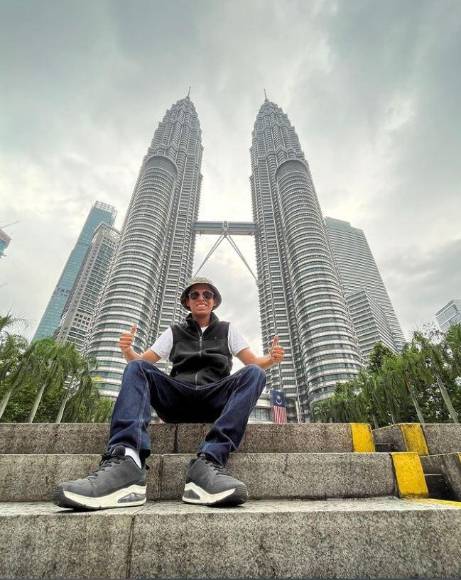 Oscar Curi, el influencer que habría muerto tras consumir comida callejera en India