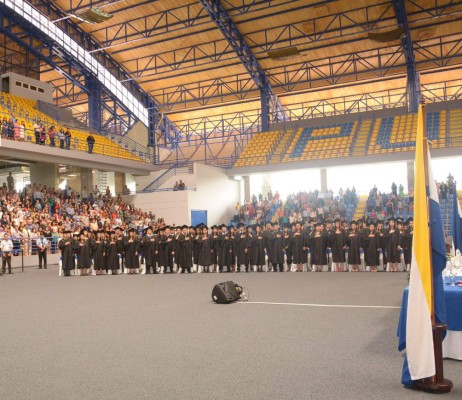 UNAH graduará a casi mil nuevos profesionales