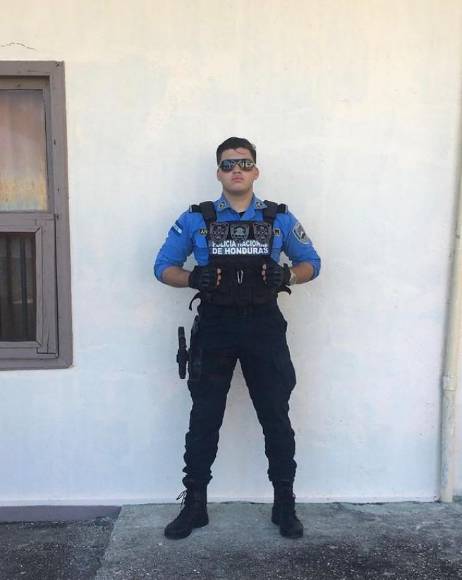 Jeferson Andrade, el policía hondureño que roba suspiros en TikTok