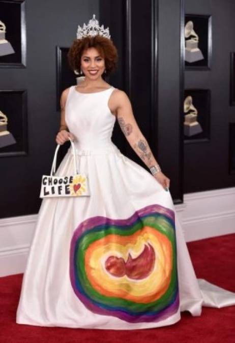 Los peor vestidos que decepcionaron en la alfombra roja de los Grammy 2018