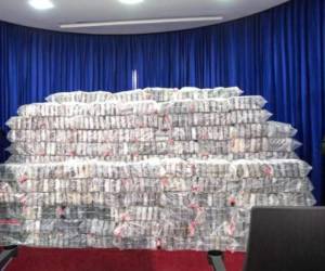 El decomiso se suma a los 950 kilos de cocaína incautados el miércoles y los 772 incautados el jueves, siempre en aguas del Pacífico. (Foto: AFP/El Heraldo Honduras/ Noticias de Honduras)