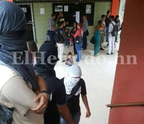 Tomados edificios de la UNAH en pleno reinicio de clases