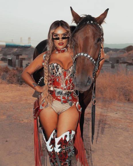 Estos son los secretos con los que Karol G ha logrado un cuerpo escultural