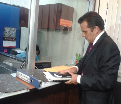 En suspenso extradición de 'El Negro' Lobo