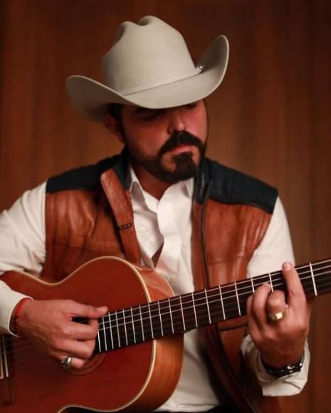 Pancho Ugalde, el hermano de Ana Bárbara que seguramente no conocías