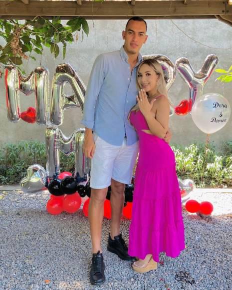 De película: Jugador de Real España propone matrimonio a su novia y esta fue la respuesta (FOTOS)