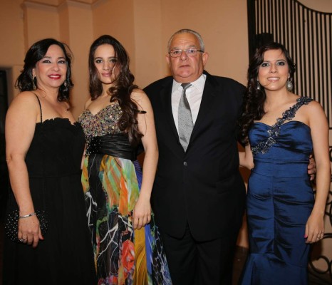 Una historia de amor quedó sellada con la bendición de Dios