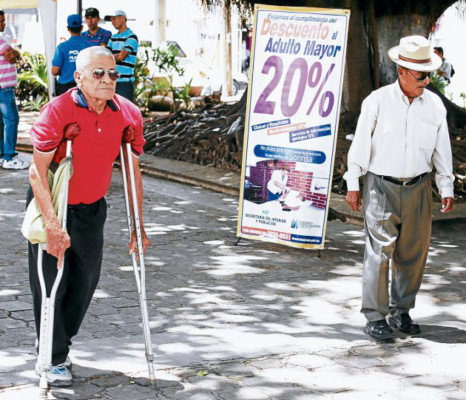 Festejan Día del Adulto Mayor en Tegucigalpa