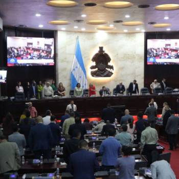 Ejecutivo recula y retira reforma que alimentaba la partida confidencial