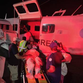 “Escuchamos gente pidiendo ayuda”: Pescador logró rescatar a 4 de 5 sobrevivientes del accidente aéreo en Roatán