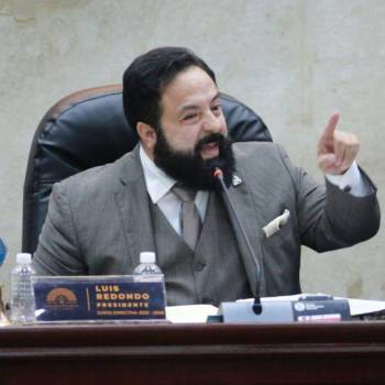 Oposición y analistas: Redondo no tiene facultades de expulsar a ningún diputado