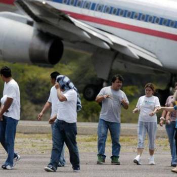 694 hondureños han sido deportados de Estados Unidos en enero de 2025
