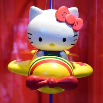 Si pensabas que la figura Hello Kitty es un gato, quizá estés equivocado. Conoce qué representa este icónico personaje que fue lanzado al mercado en 1974