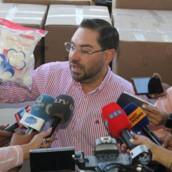 ¿Cuánto gastó Jorge Cálix en el algodón que donó al Hospital Escuela?