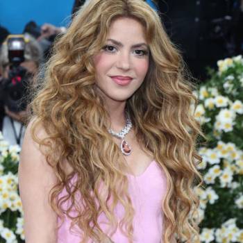 Shakira impacta en la Met Gala 2025 con su elegancia y estilo