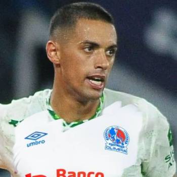 Olimpia anuncia el fichaje del uruguayo Emanuel Hernández
