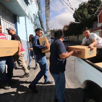 De nueva cuenta, Quiñónez Industrial, el aliado estratégico de la Maratón del Saber de EL HERALDO, dona 6,000 cuadernos que llegarán a las manos de escolares