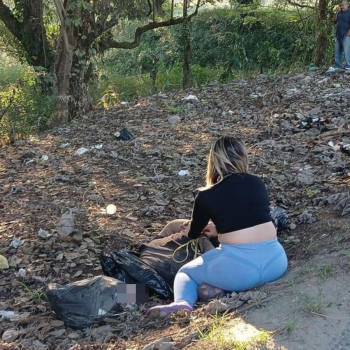 El cuerpo sin vida de un joven taxista fue encontrado a un lado de la carretera del anillo periférico de San Pedro Sula este sábado; había sido raptado