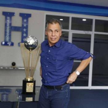 El secretario de la Fenafuth habló de la aparente falta de compromiso de algunos jugadores con la Bicolor