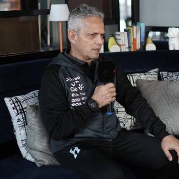Exclusiva con Rueda: revela lo que habló con Javier Aguirre: “es algo que no debe suceder en ninguna parte del mundo”