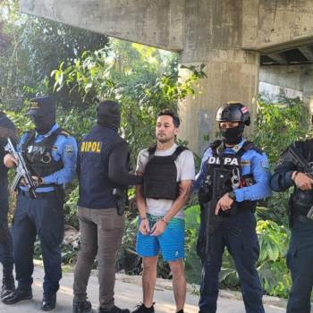 El hondureño fue requerido a la altura del bulevar Mackey de San Pedro Sula. Según las autoridades policiales fue solicitado en extradición por EUA