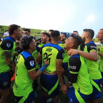 Los Potros del Olancho FC lograron hacer historia al derrotar 2-0 a Real España y clasificar a la Gran Final en su primer año en la Liga Nacional