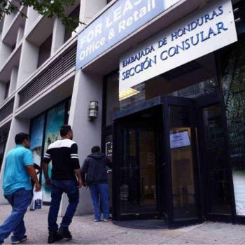 Embajadores y cónsules de Honduras: el 22% no tiene título universitario