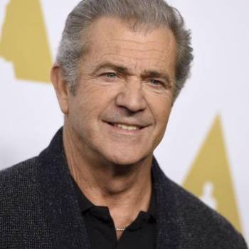 Mel Gibson es un reconocido actor y director de cine que ha dejado una marca en la industria del entretenimiento con su talento y visión cinematográfica. A lo largo de su carrera, ha dirigido varias películas aclamadas y exitosas. Estas son algunas de las películas más destacadas dirigidas por Mel Gibson...
