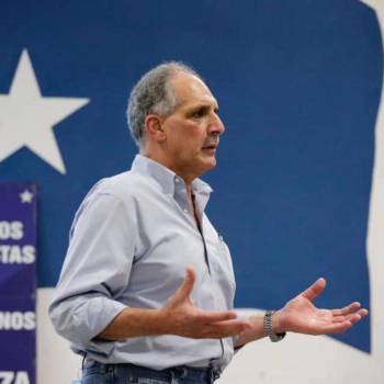 ¿Quiénes son los exfuncionarios mencionados junto a ‘Tito’ Asfura y de qué son acusados?