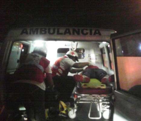 Al menos siete menores lesionados tras choque de microbuses