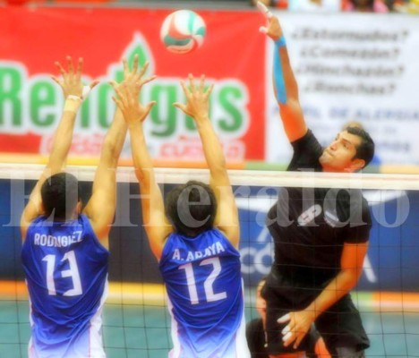 Honduras ganó el clásico centroamericano en el continental del volibol