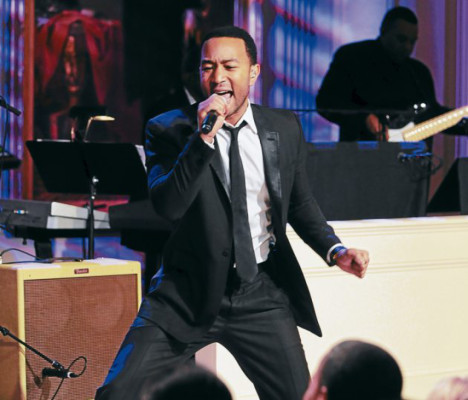 Adele y LMFAO, en un duelo por el Billboard