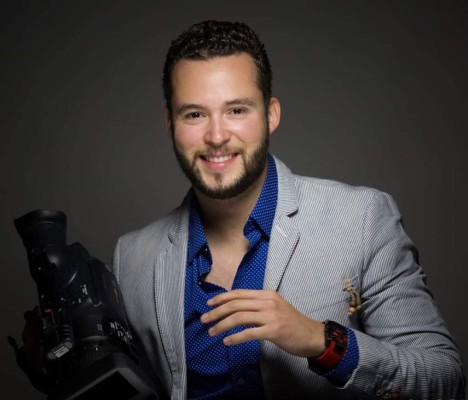 Hondureño abre las puertas del espectáculo en Telemundo