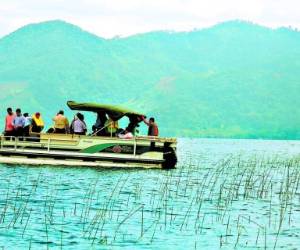 El Lago de Yojoa es uno de los lugares más visitados por los turistas en el período de Semana Santa.