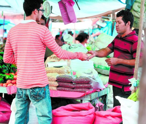 Gasolina superior baja 3.10 lempiras a partir de este lunes en Honduras