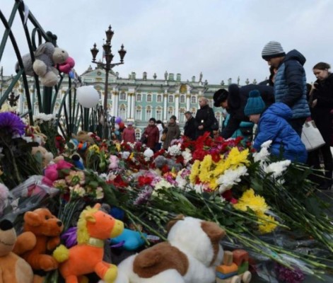 Rusia entierra a las primeras víctimas de la tragedia aérea en Egipto